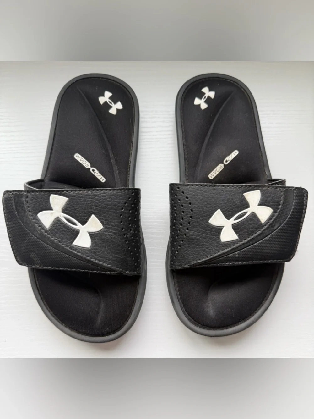 Under Armour Unite VI Adjustable Slide Sandals Black White Youth 3Y